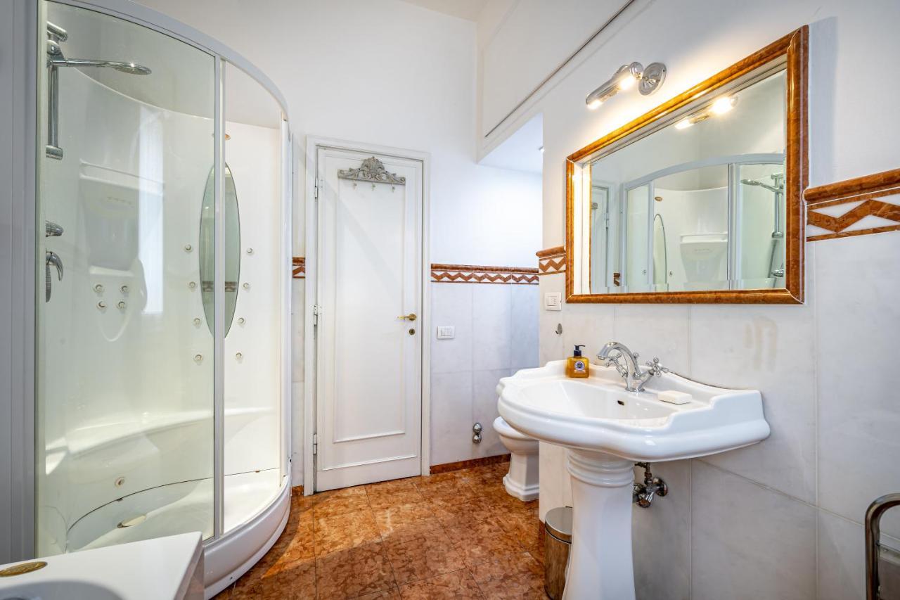 Yid D'Azeglio Luxury Apartment With Parking Florencja Zewnętrze zdjęcie